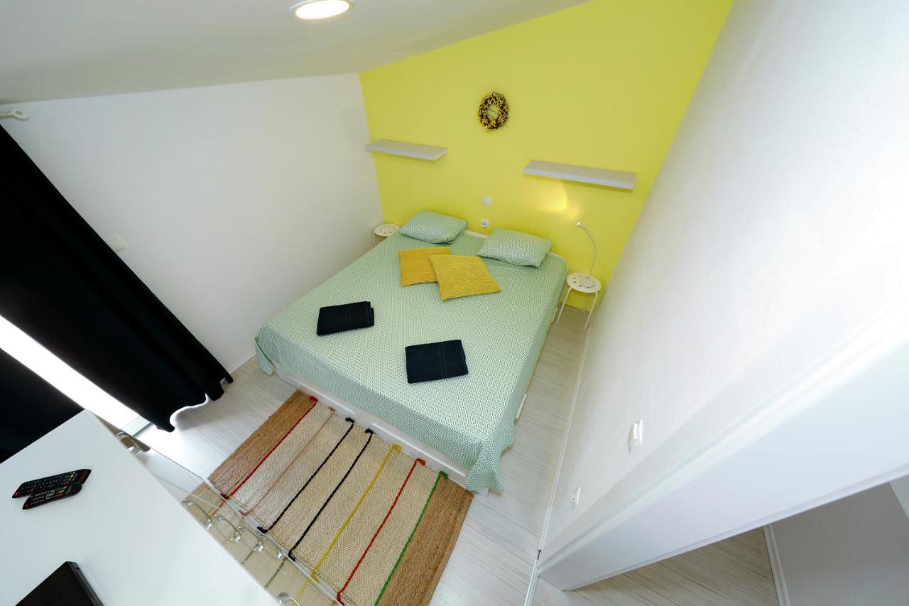 Apartment With Private Pool Sukošan Exterior foto